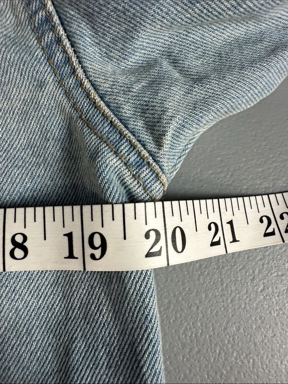 Universal Thread Light Wash Denim Jacket - Picture 7 of 9